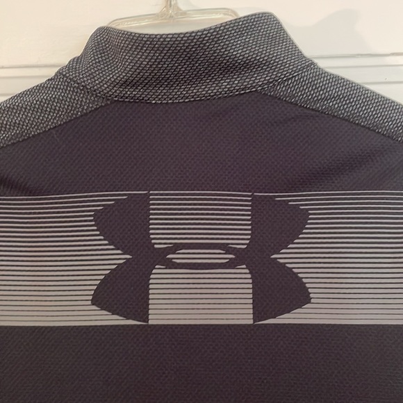 NWT UNDER ARMOUR 1/4 zip jacket - Picture 4 of 5